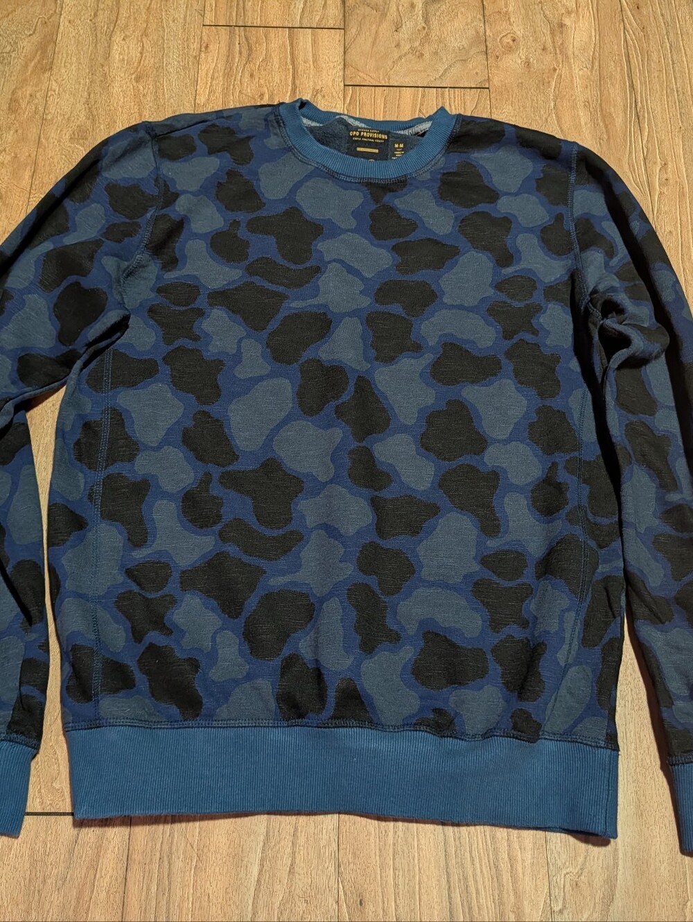 Men's Crewneck Sweater in Blue & Black Camouflage